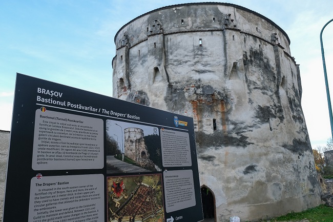 De săptămâna viitoare încep lucrările de restaurare a Bastionului Postăvarilor