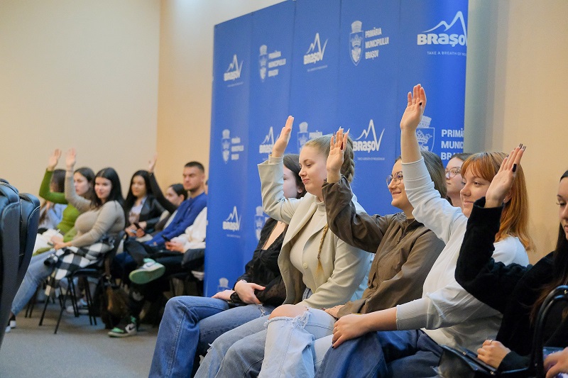 Studenții de la Transilvania, partenerii primăriei în dezvoltarea orașului